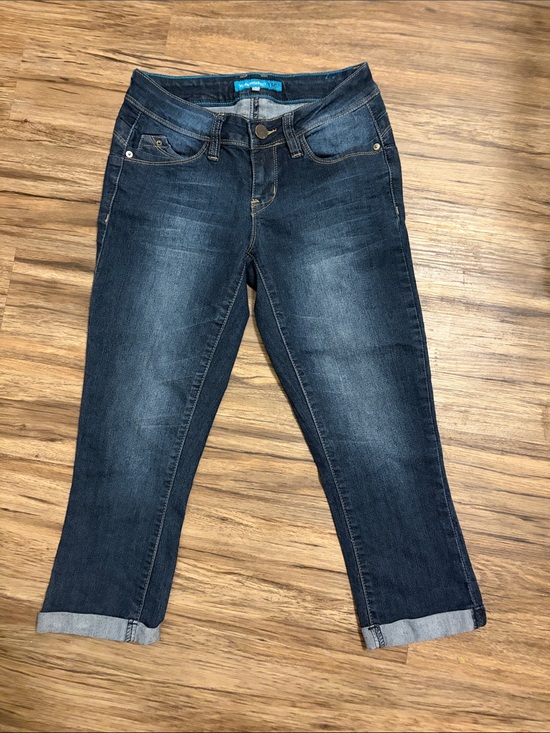 YMI Denim - Juniors “Wanna Betta Butt?” Capri Jeans